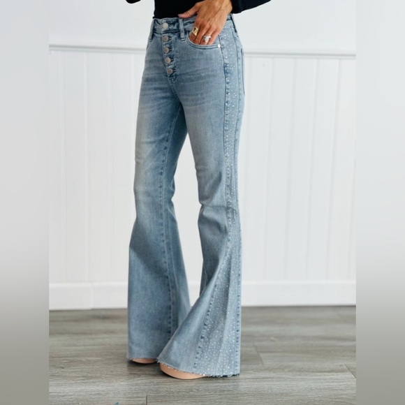 NWT’s Judy Blue Light Rhinestone Jeans - Picture 4 of 5